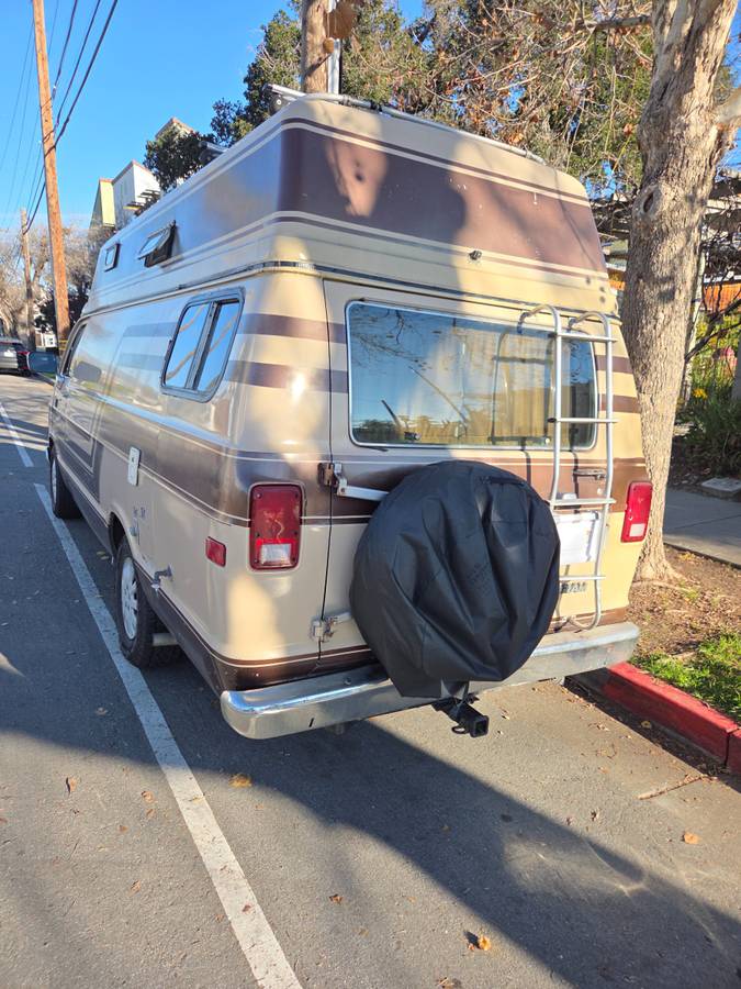 Dodge-ram-b250-1983-brown-7