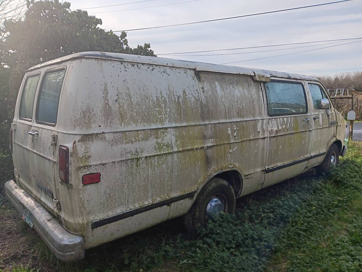 Dodge-ram-van-2500-1992-3