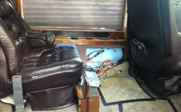 Dodge-ram-van-2500-1996-custom-2