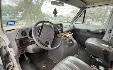 Dodge-ram-van-b1500-1995-white-8