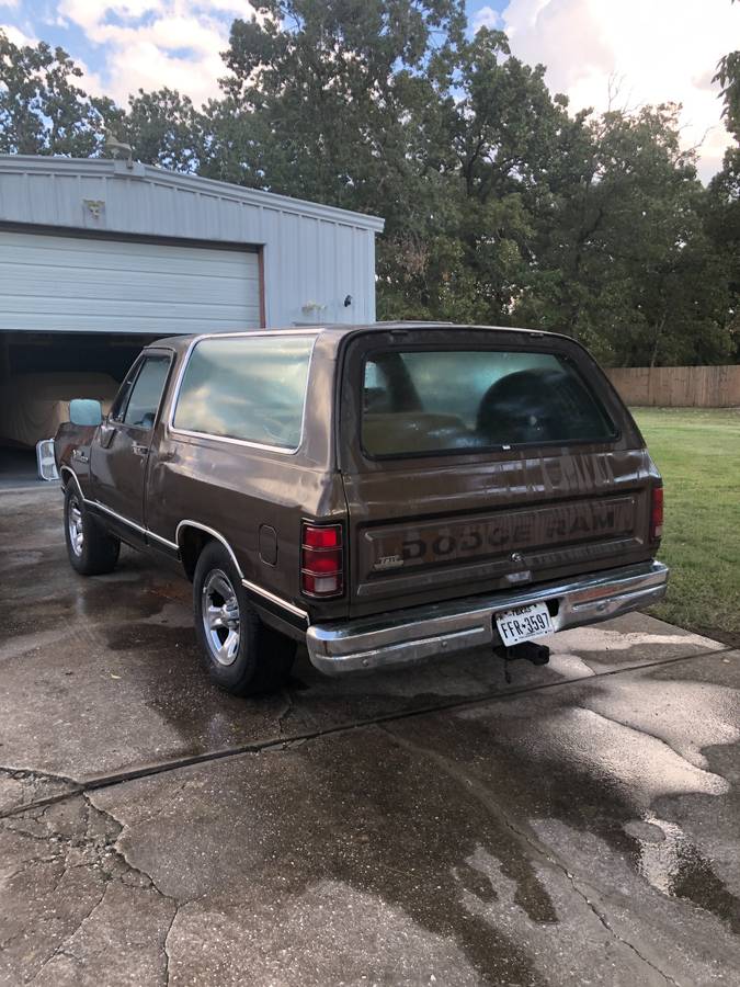Dodge-ramcharger-150s-1989-19