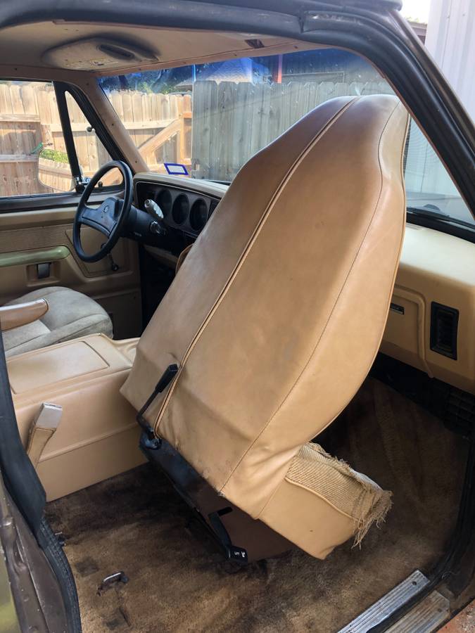 Dodge-ramcharger-150s-1989-6