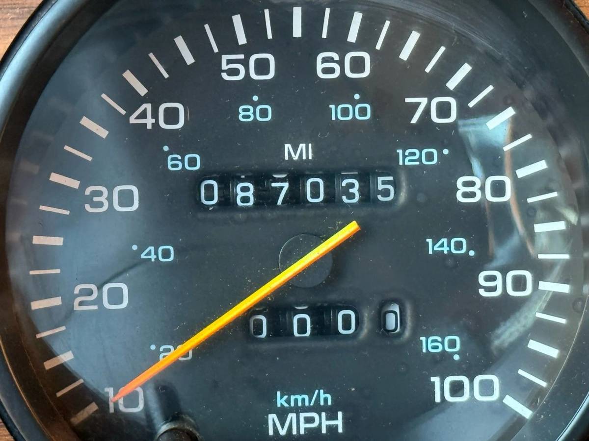 Dodge-ramcharger-150s-1990-17