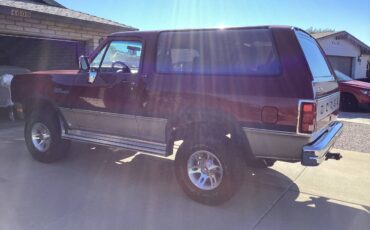 Dodge-ramcharger-1993-custom-3