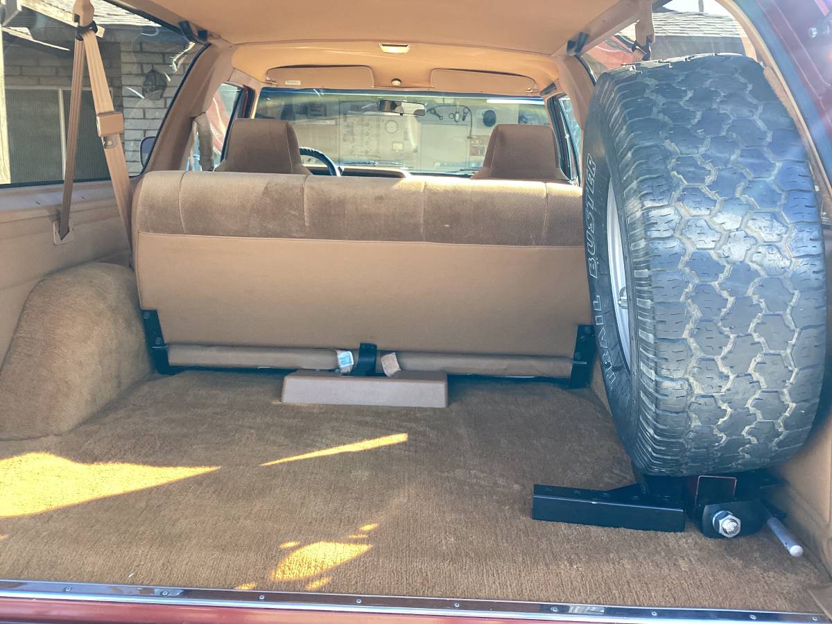 Dodge-ramcharger-1993-custom-5