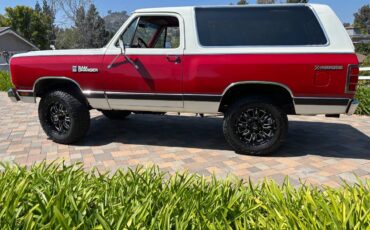 Dodge-ramcharger-prospector-1984-red-1