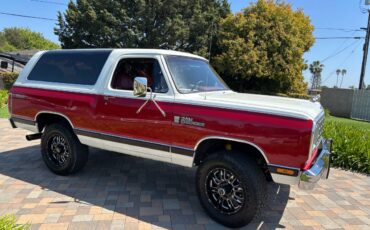 Dodge-ramcharger-prospector-1984-red-14