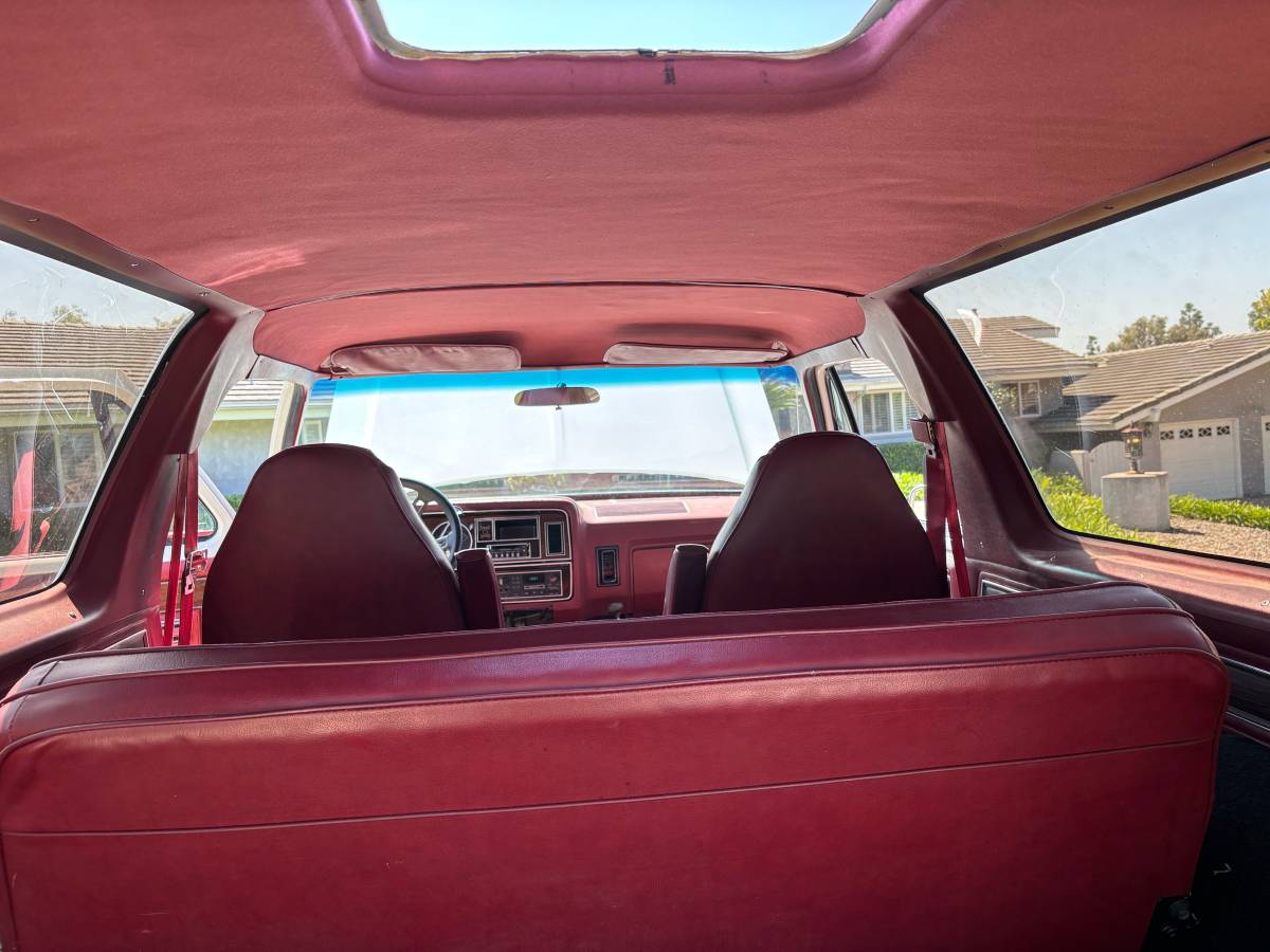 Dodge-ramcharger-prospector-1984-red-2
