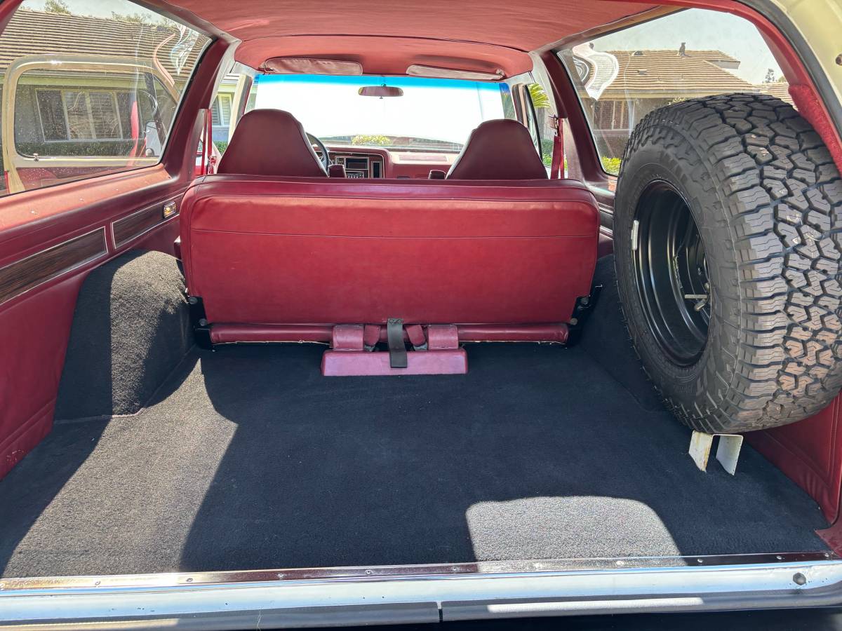 Dodge-ramcharger-prospector-1984-red-9