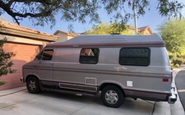 Dodge-rv-trek-1990-2