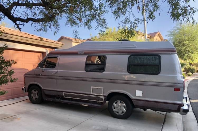 Dodge-rv-trek-1990-2