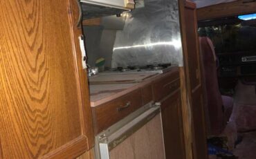 Dodge-rv-trek-1990-5