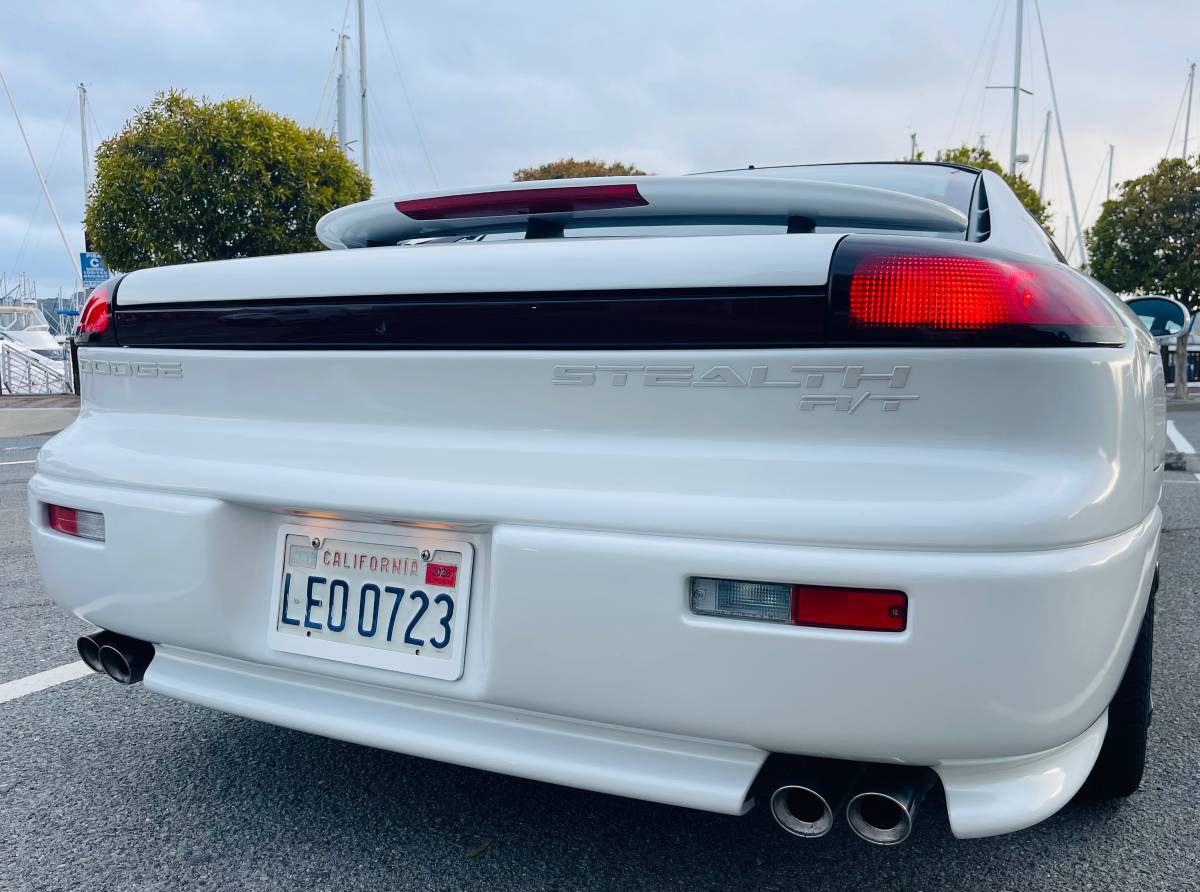 Dodge-stealth-rt-twin-turbo-1991-white-15