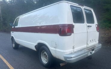 Dodge-van-1993-3
