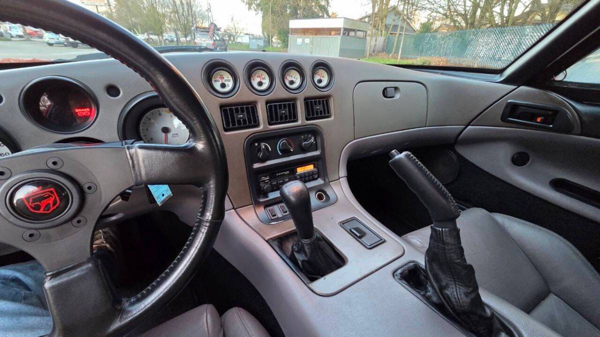 Dodge-viper-rt10-2dr-convertib-1994-red-3