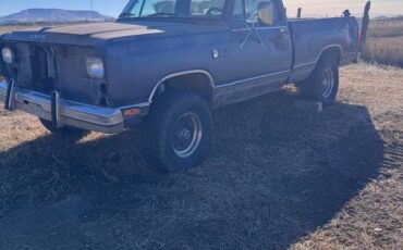 Dodge-w-150-1984-1