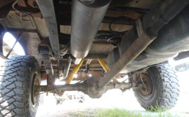 Dodge-w150-1977-red-13