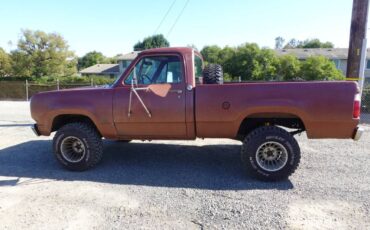 Dodge-w150-1977-red-4