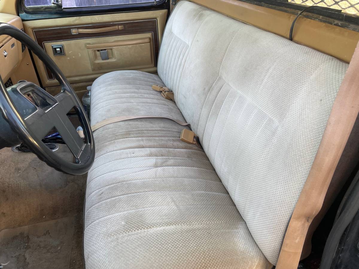 Dodge-w150-1986-brown-10