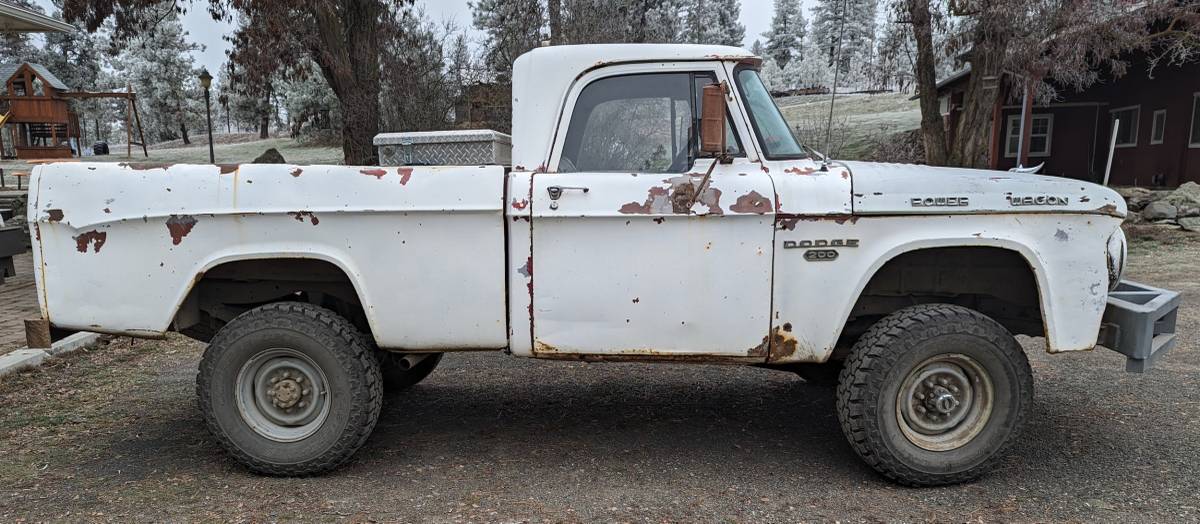 Dodge-w200-1966-white-5