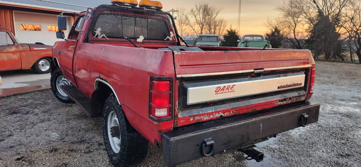Dodge-w250-diesel-1990-red-13