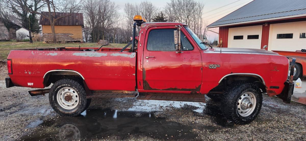 Dodge-w250-diesel-1990-red-8