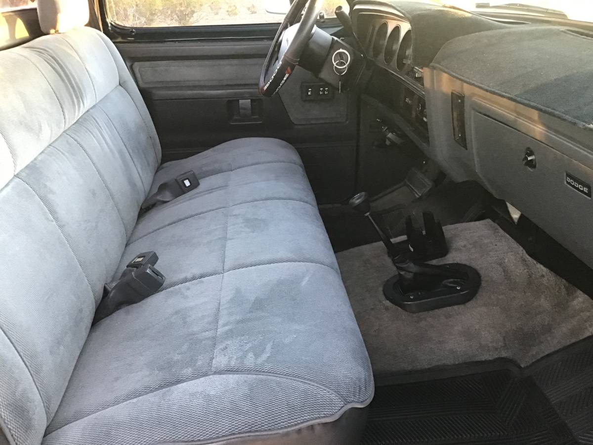 Dodge-w250-diesel-1993-green-10