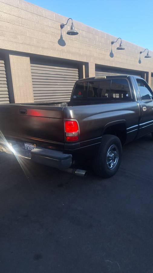 Dodgeram1500-1995-black-13