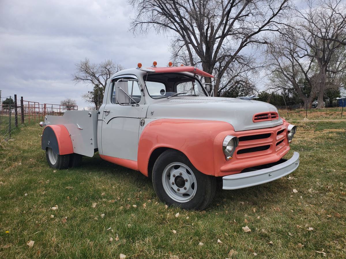 E12-studebaker-1955-white-2