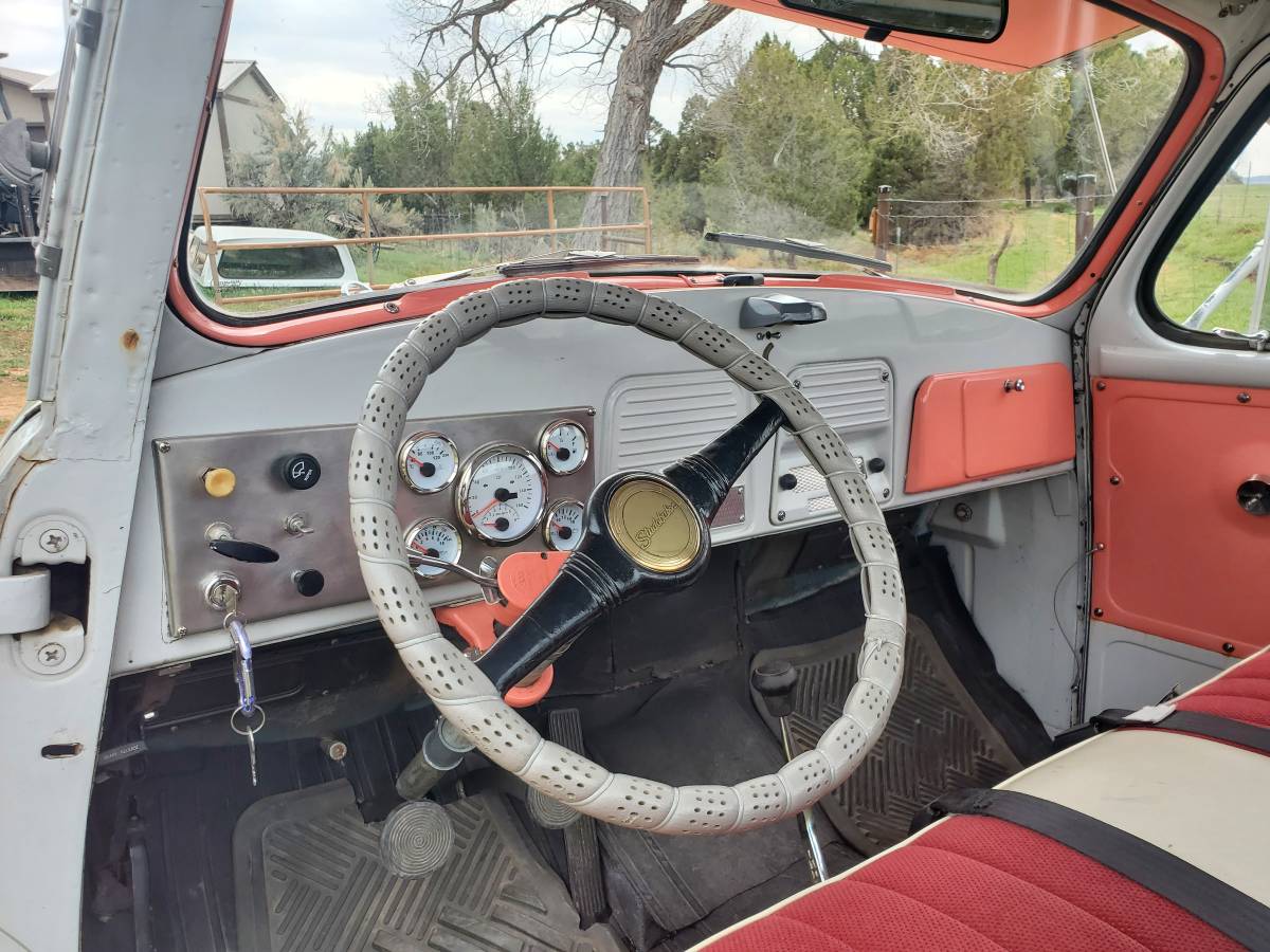 E12-studebaker-1955-white-4