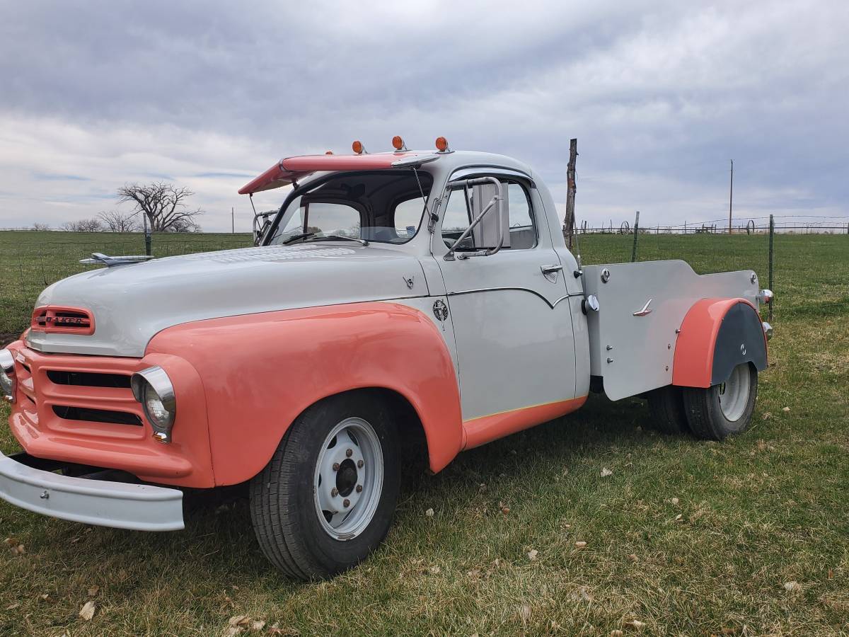 E12-studebaker-1955-white