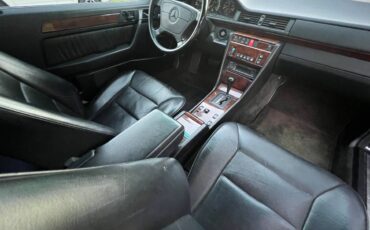 E320-coupe-1994-black-4