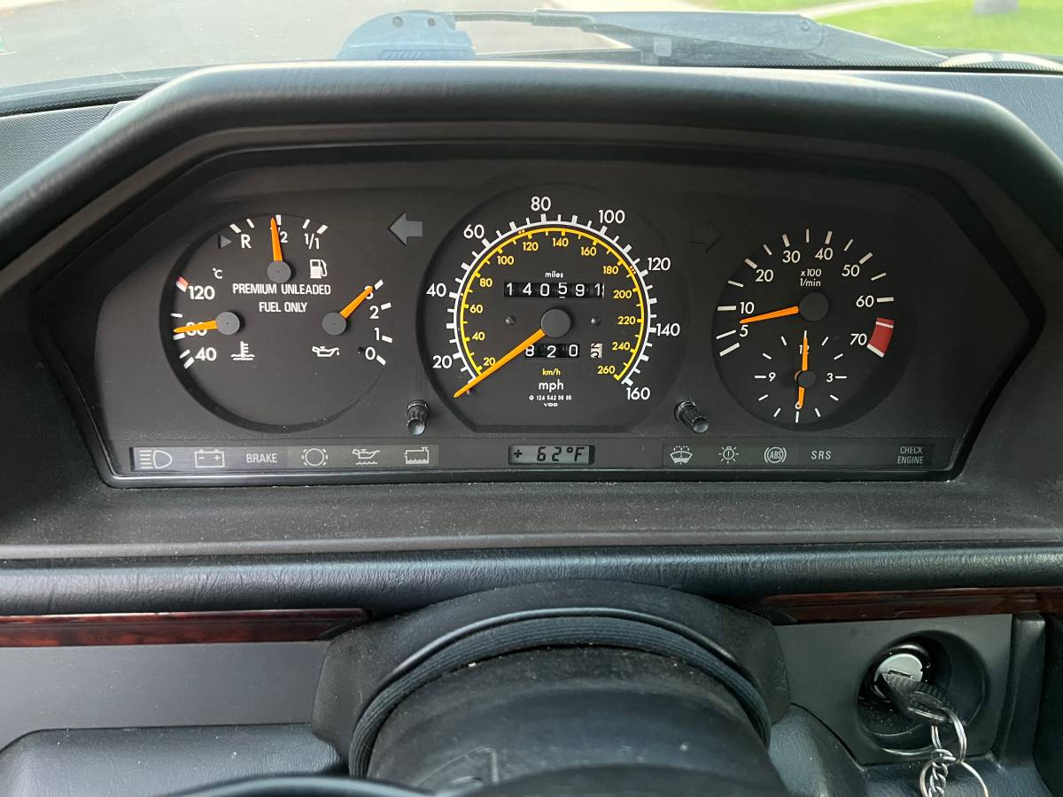 E320-coupe-1994-black-6