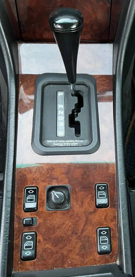 E320-coupe-1994-black-8