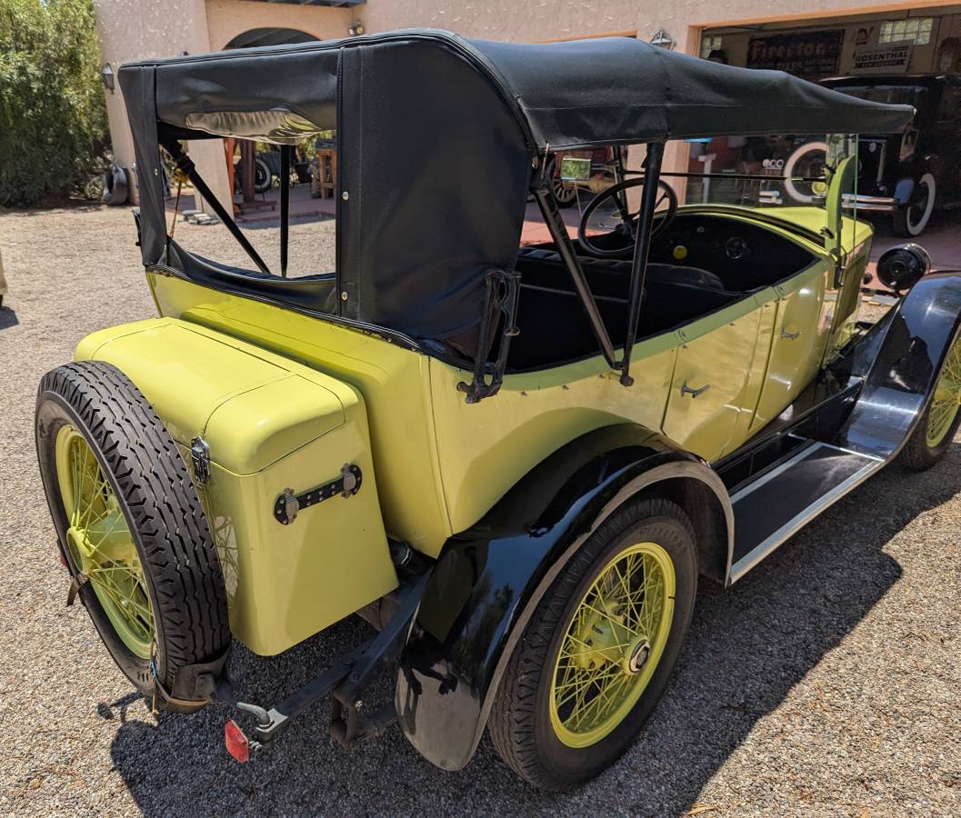 Essex-touring-1922-yellow-2