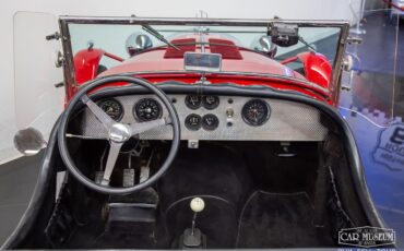 Excalibur-1966-Roadster-7