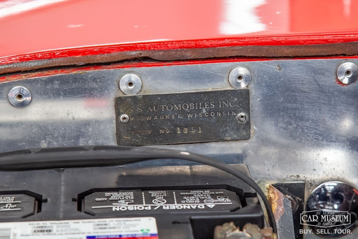 Excalibur-SSK-1966-Roadster-25