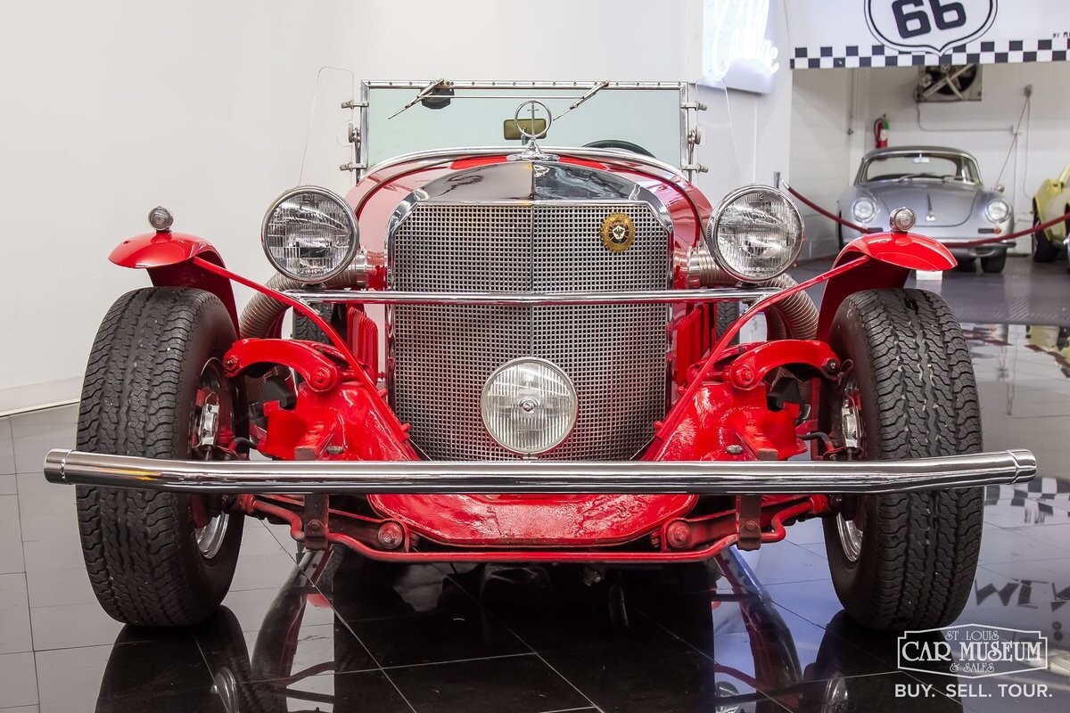 Excalibur-SSK-1966-Roadster-6