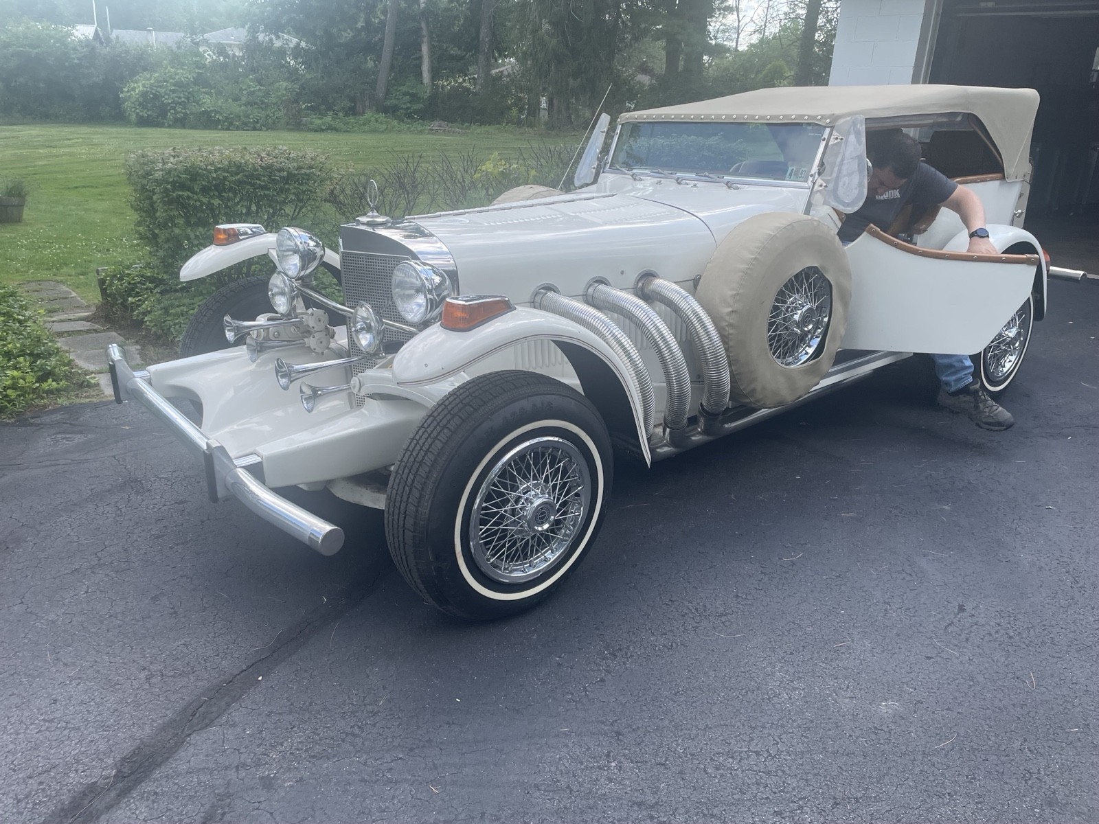 Excalibur-Series-II-1974-Convertible-1