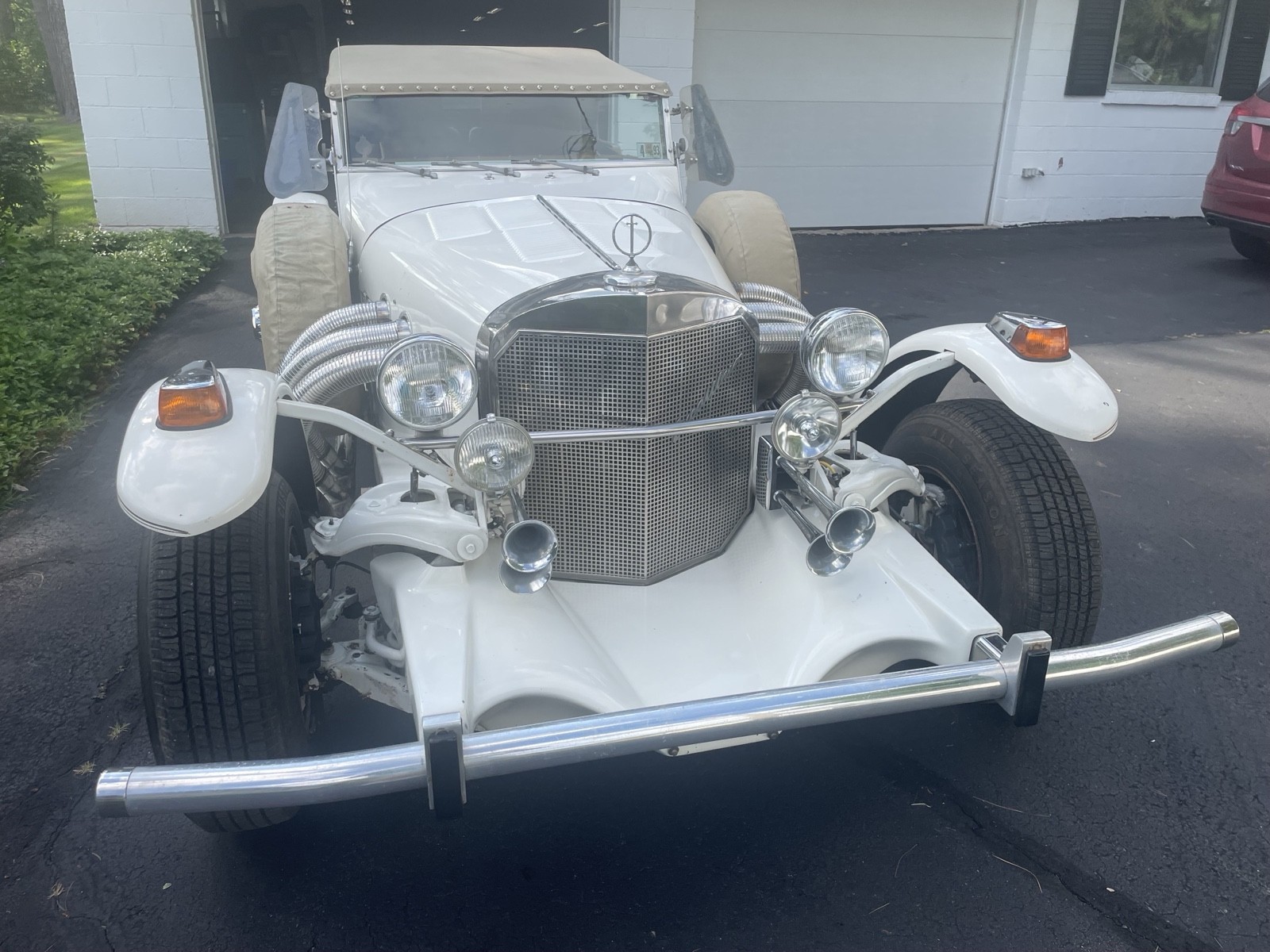 Excalibur-Series-II-1974-Convertible-14