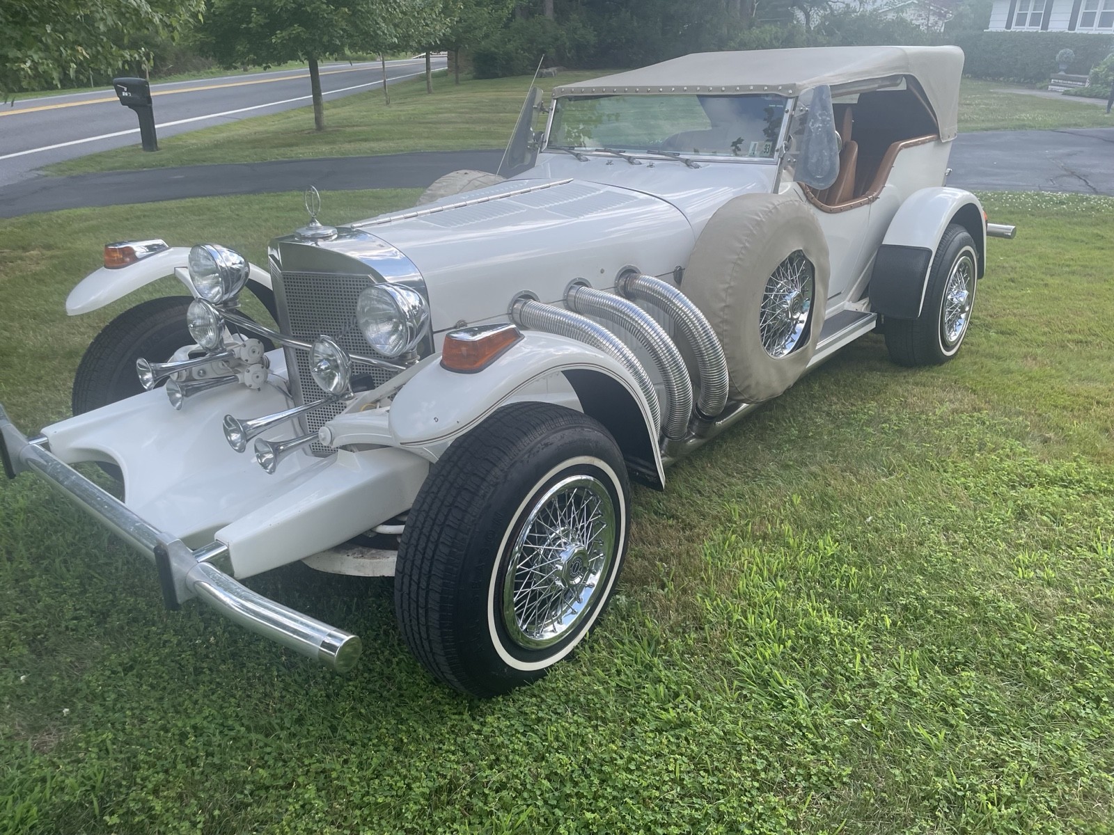 Excalibur-Series-II-1974-Convertible-15