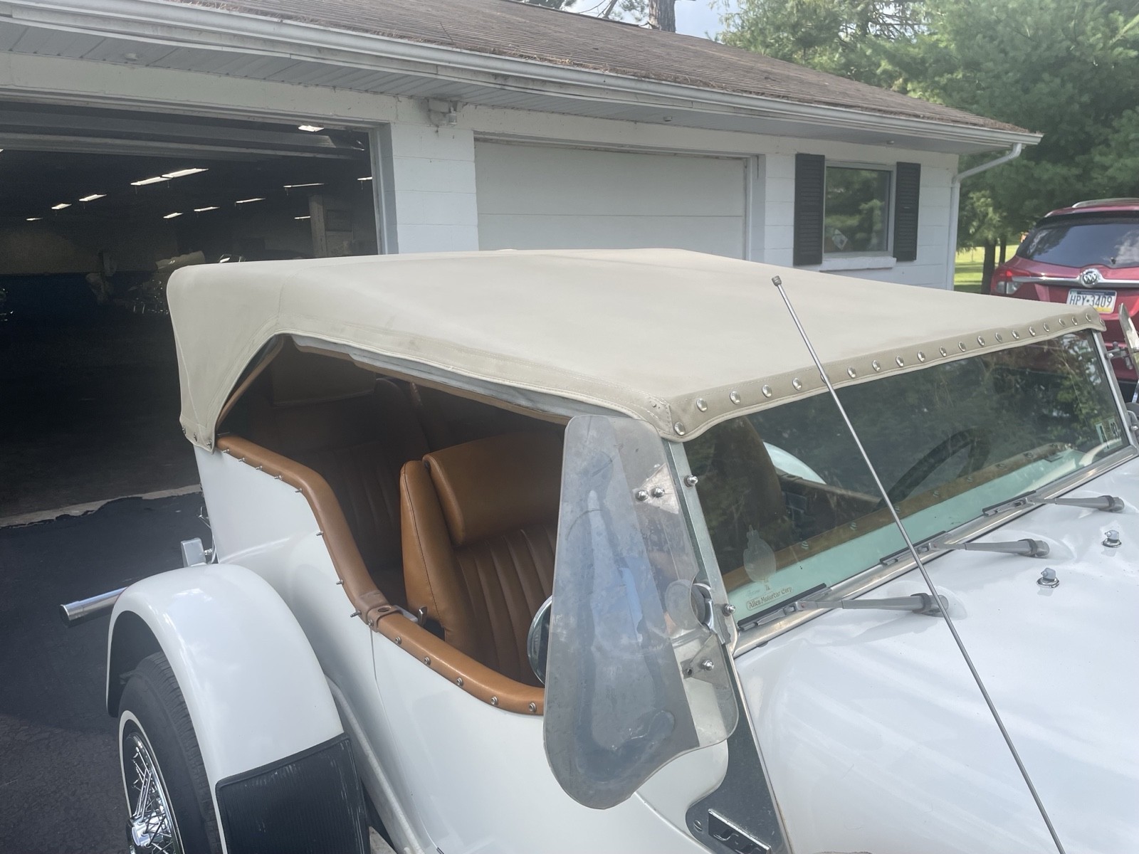 Excalibur-Series-II-1974-Convertible-38