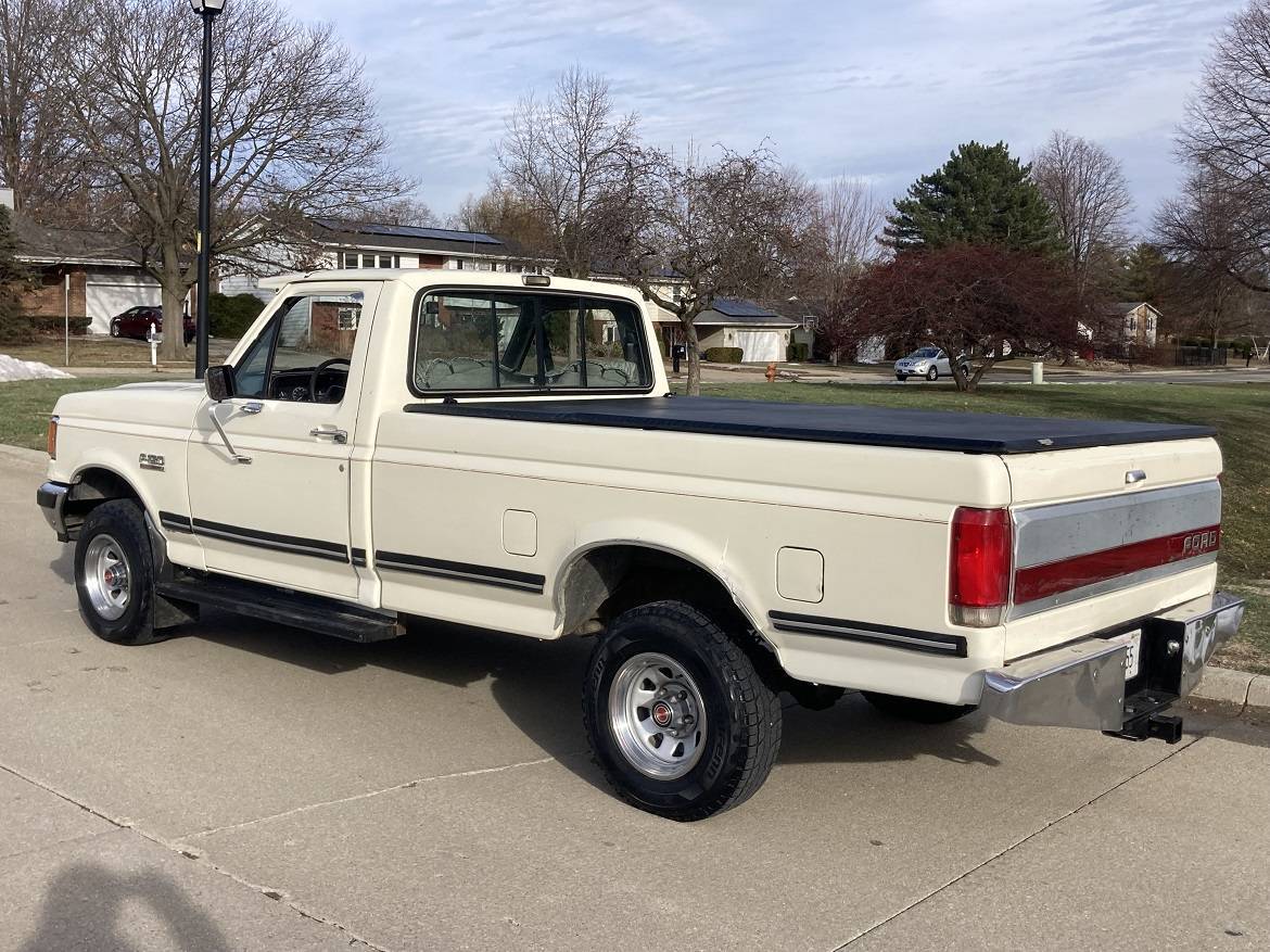 F-15o-ford-lariat-xlt-longbed-4x4-1988-white-12