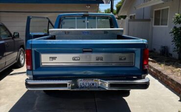 F150-lariat-1982-blue-10