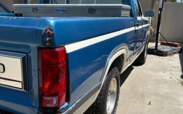 F150-lariat-1982-blue-3