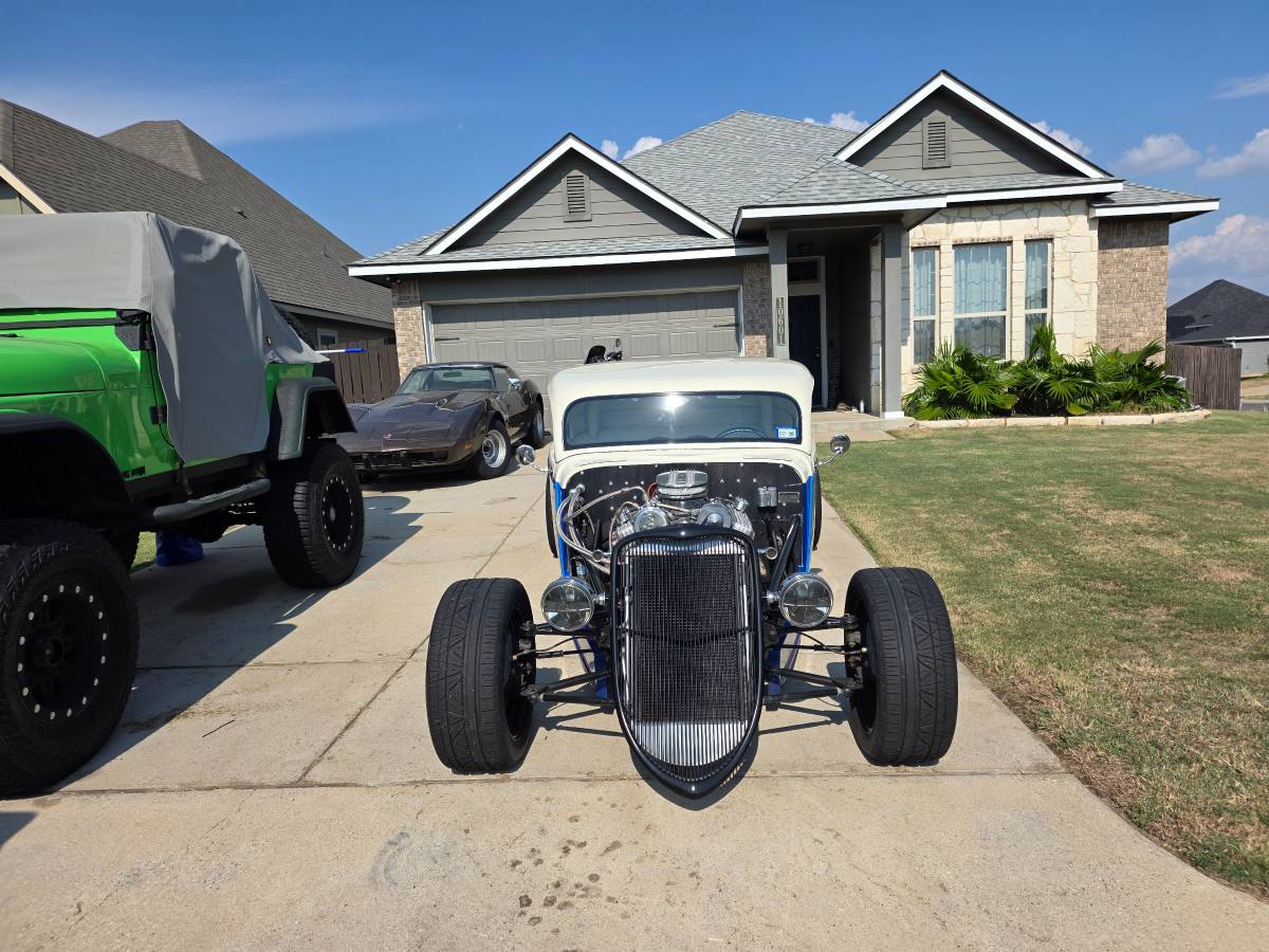 Factory-five-33-hotrod-1933-white-2