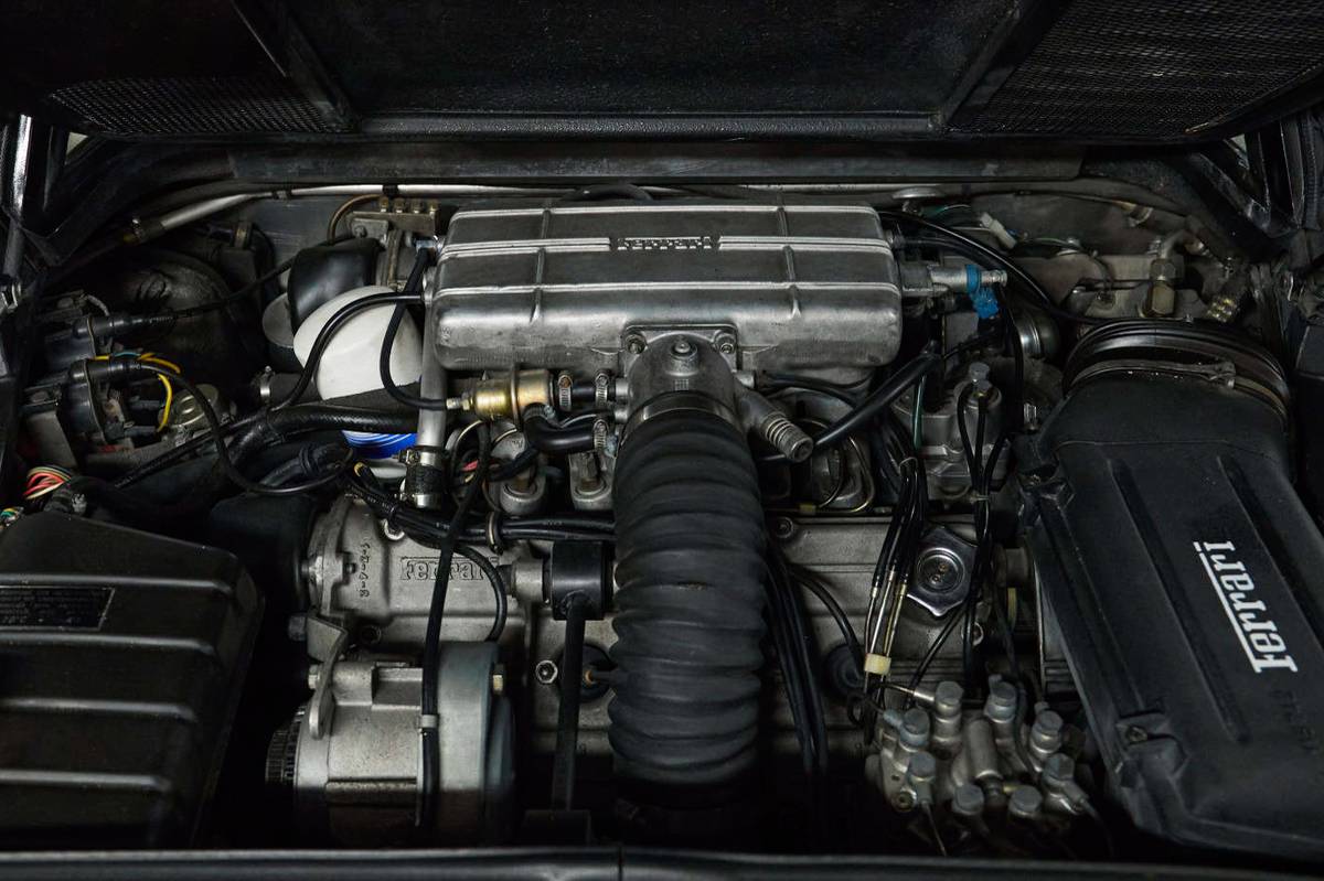 Ferrari-1981-black-9