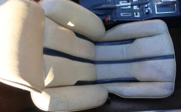 Ferrari-308-1978-Red-Tan-7