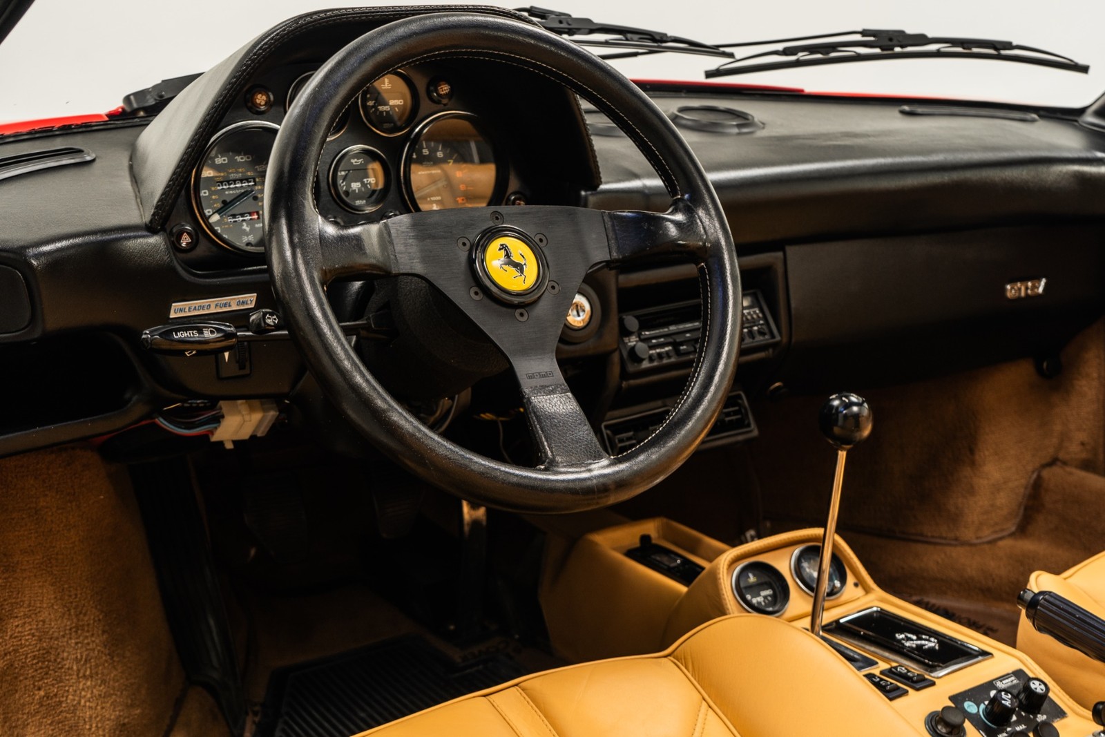 Ferrari-308-1985-CONVERTIBLE-12
