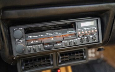 Ferrari-308-1985-CONVERTIBLE-16